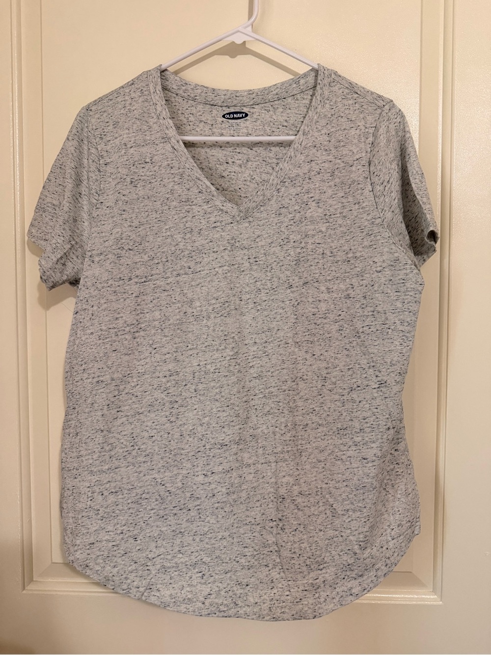 Old Navy Heather Light Gray Short Sleeve V-Neck Tee